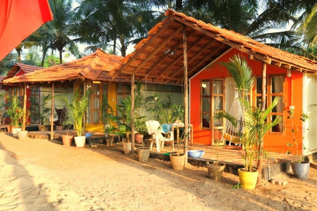 Kranti Yoga Tradition - Beach Resort Patnem Beach 外观 照片